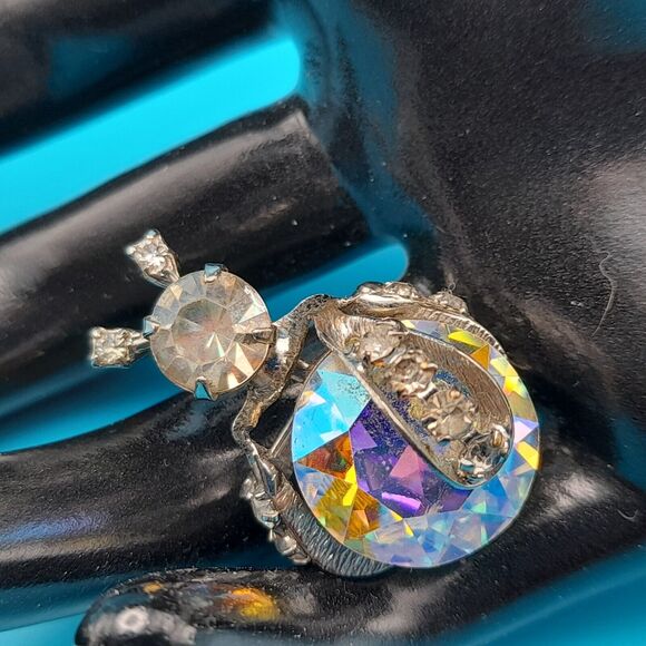 Vintage Bug Insect Rhinestone Brooch Pin, Aurora Borealis, Silver Tone - Picture 9 of 9